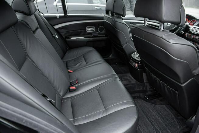 LCI ! 740i 306KM ! Full Opcja ! Super Stan ! Zadbana ! po Opłatach !