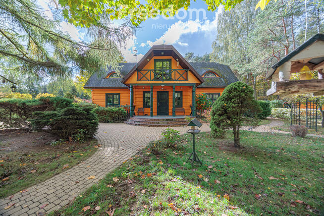Dwór w parku - dom jak z bajki, okolice Tarczyna