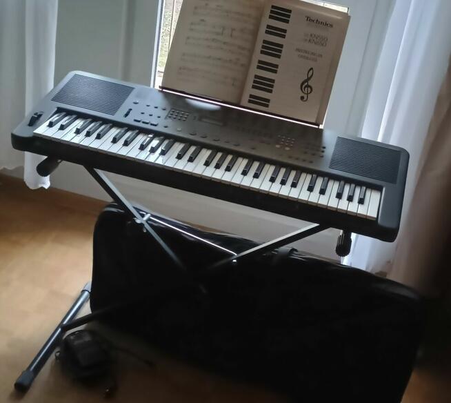 Keyboard Technics SX-KN650 – nauka gry, słuchawki, komplet