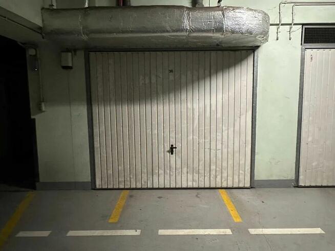 garaż Kraków, ul. Radzikowskiego 67