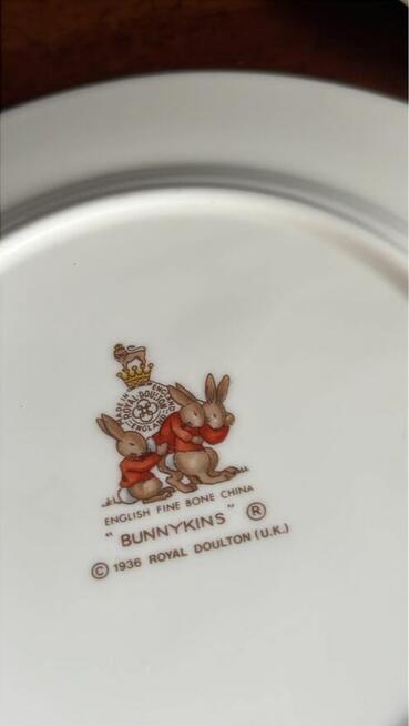 Talerzyk z króliczkami. Bunnykins. 1936 Royal Doulton. Mad