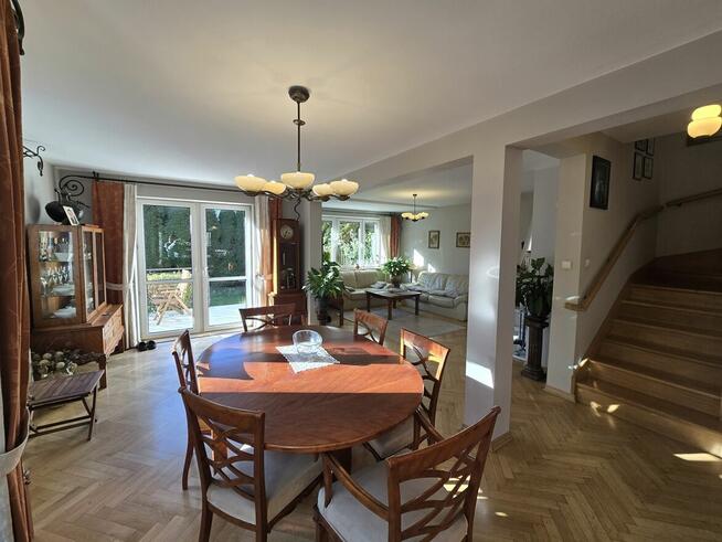 Segment zewnętrzny w centrum Dąbrowy G z dużą działką