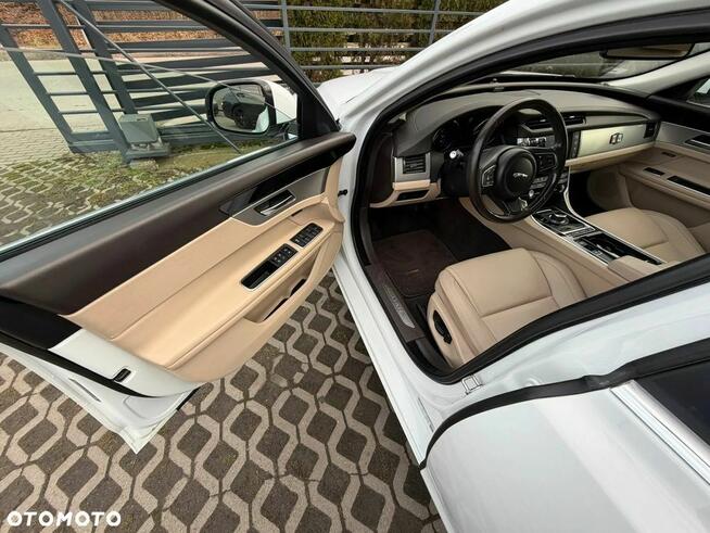 Jaguar XF 35t Prestige