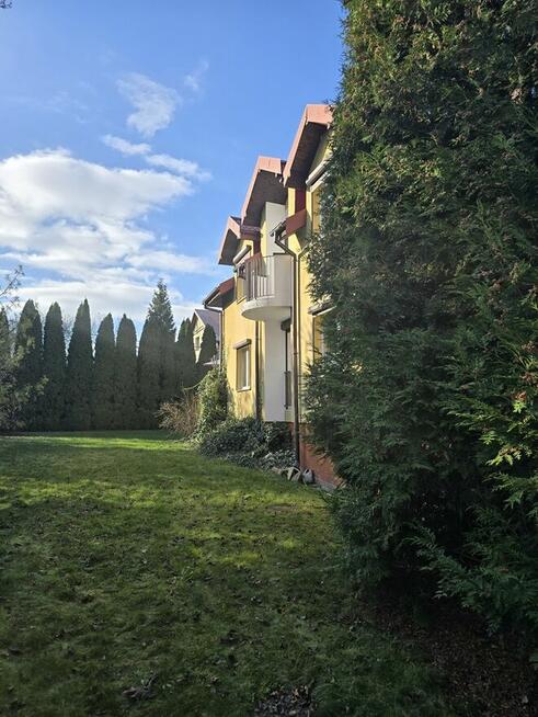 Segment zewnętrzny w centrum Dąbrowy G z dużą działką