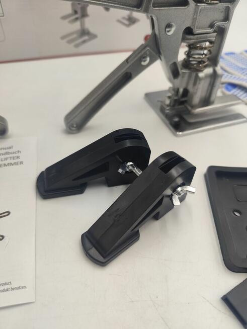 Podnośnik montażowy do mebli 2 szt metalowy do 200 kg