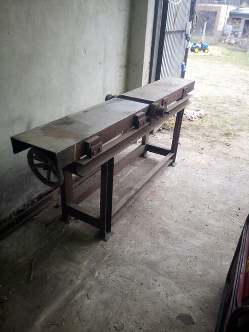 Beczka na kołach, Beczkowóz.