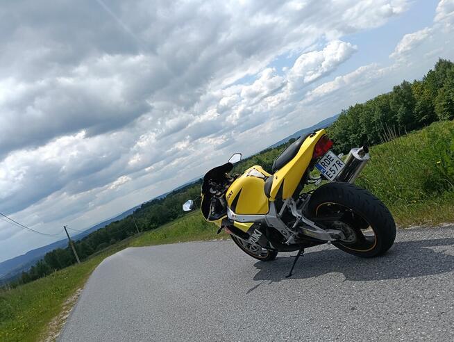 Suzuki GSX-R 750 2002 rok
