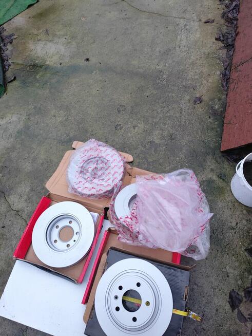 Tarcze hamulcowe komplet przód tył Opel