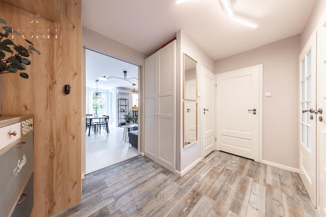 LUX | 4 pok | 2 balkony | klima | Rynek | parking