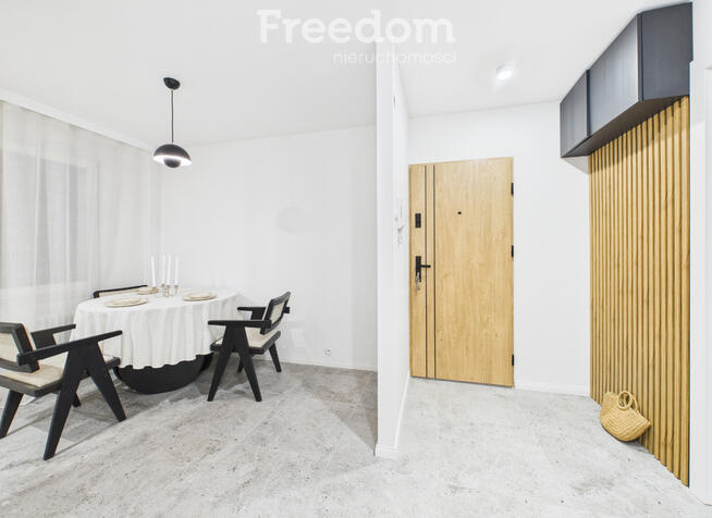 Stylowe mieszkanie po generalnym remoncie | Balkon