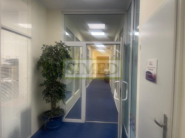 Biurowiec,recepcja,parking ,dostęp24h,ochrona .