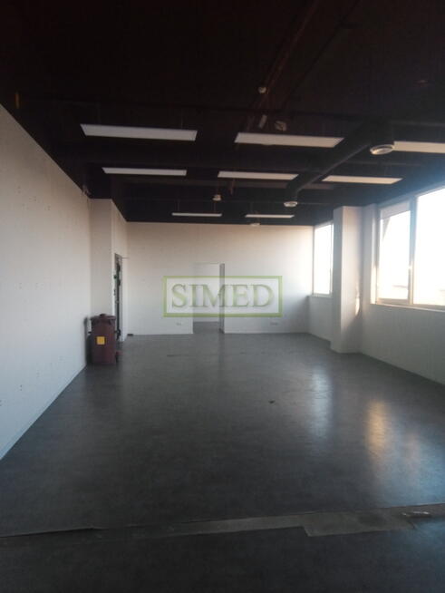 Przestrzeń w byłej fabryce wys 4m ,dostęp 24h