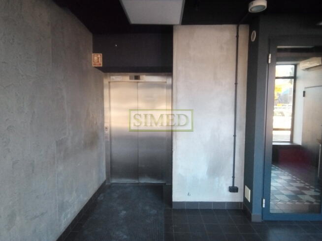 Przestrzeń w byłej fabryce wys 4m ,dostęp 24h