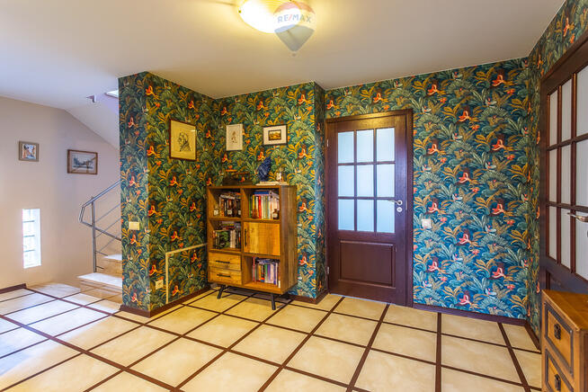 Dom z ogrodem przy lesie, Polesie – 5 pokoi, garaż