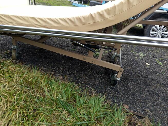 Łóżko rehabilitacyjne / szpitalne