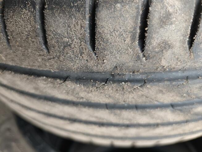 Continental 18 cali stan jak nowe przejechały 1000 km