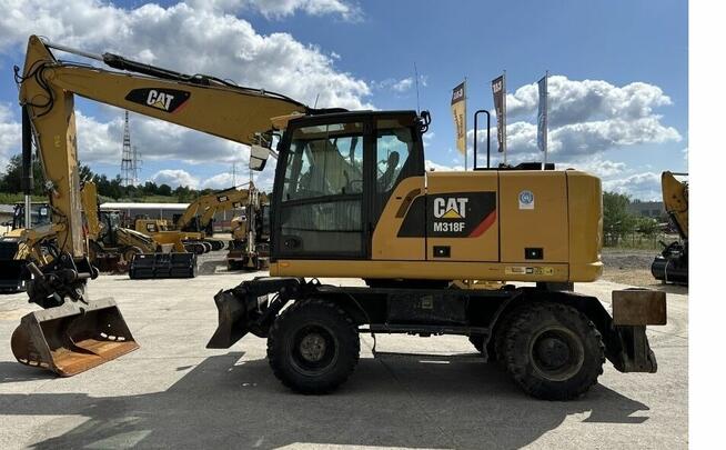 KOPARKA KOŁOWA CATERPILLAR M318F