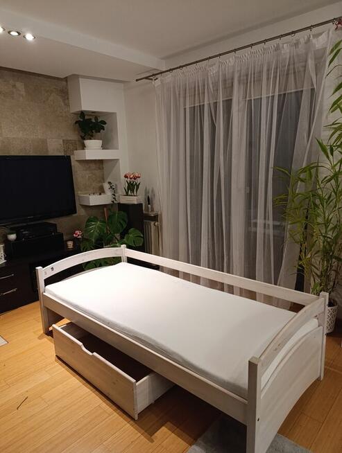 Łóżko młodzieżowe