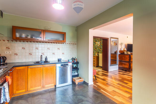 Dom z ogrodem przy lesie, Polesie – 5 pokoi, garaż