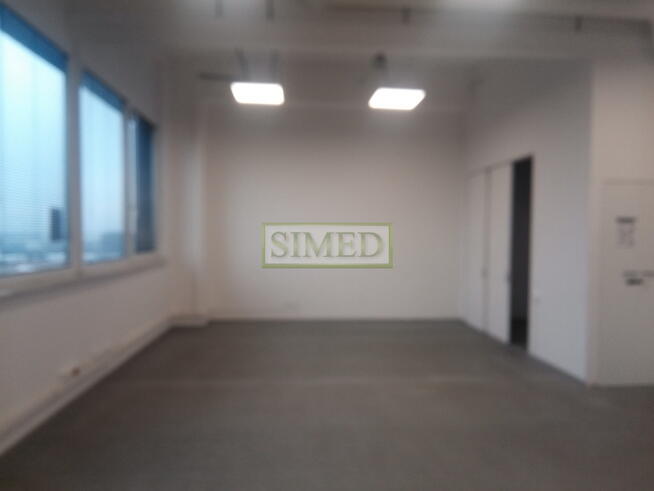 Biuro 44m 2 , duży pokój w byłej fabryce Włochy