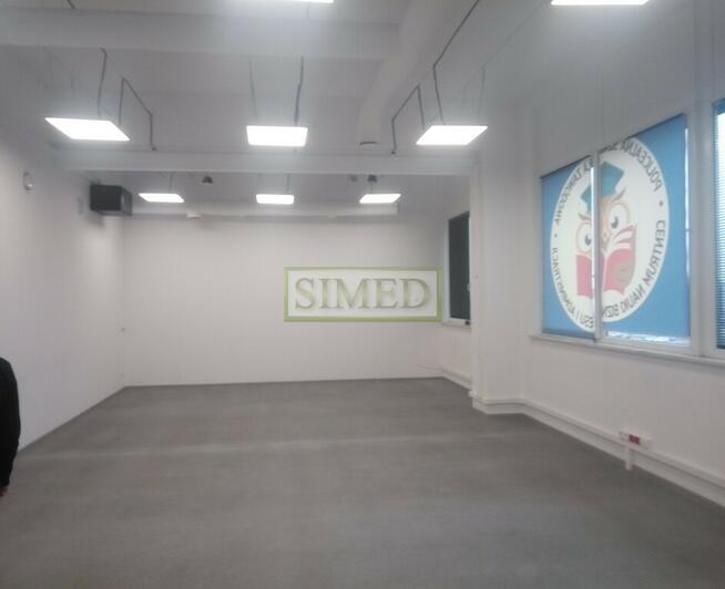 Biuro 44m 2 , duży pokój w byłej fabryce Włochy