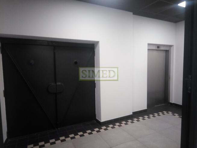 Biuro 44m 2 , duży pokój w byłej fabryce Włochy