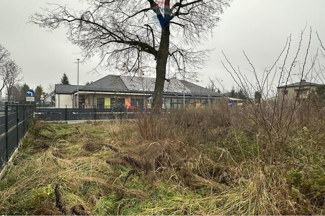 Idealna działka w Brzezince – centrum w zasięgu