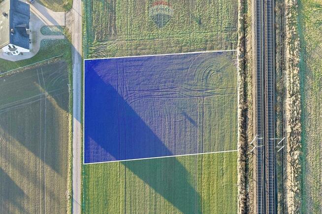Działka 2.500 m², możliwość zabudowy mieszkaniowej