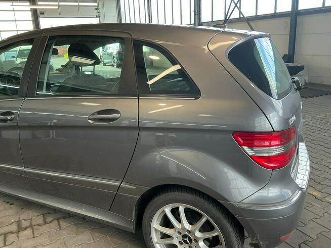 Mercedes B 200 Niski przebieg, manual, parktronik p/t, podgrzewane fotele, isofix