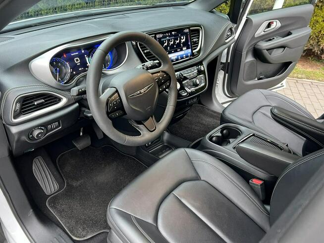 Chrysler Pacifica 3.6 V6 286 KM 7 osób Jak Nowa