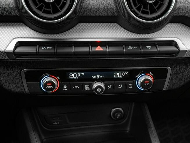 Audi Q2 WZ424GW#35 TFSI S tronic Cz.park LED 2 stref klima Salon PL VAT23%