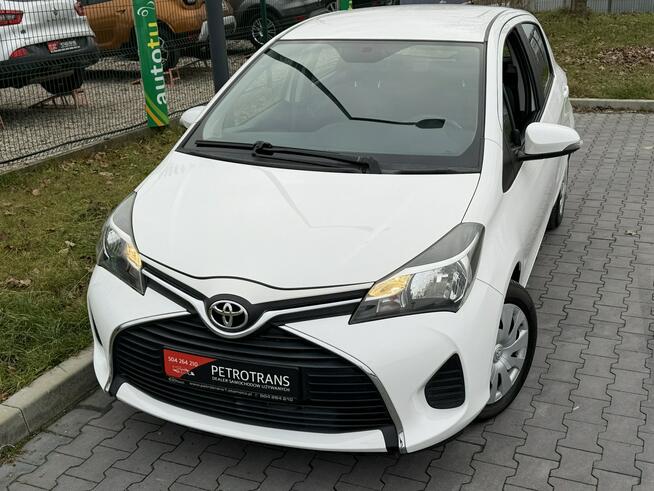 Toyota Yaris 1.0 / 70KM Klimatyzacja Duże Radio Dotykowe 61Tys KM Przebiegu