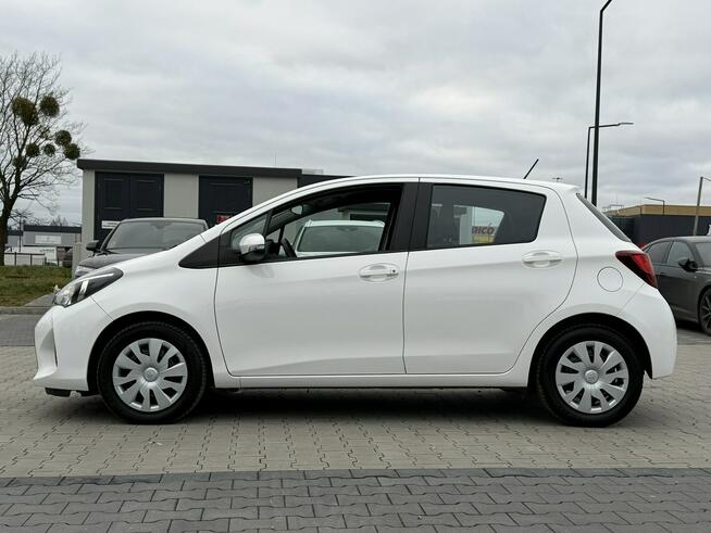 Toyota Yaris 1.0 / 70KM Klimatyzacja Duże Radio Dotykowe 61Tys KM Przebiegu