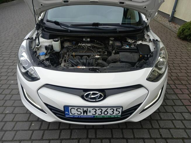 Hyundai i30 Benzyna Gaz LPG Klimatronik Grzane Fotele Bezwypadkowy Bardzo Zadbany