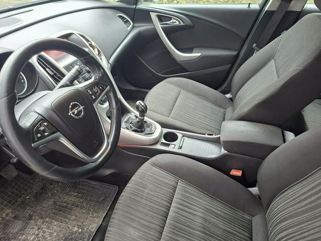 Opel Astra 1.7 diesel klimatyzacja ważne opłaty