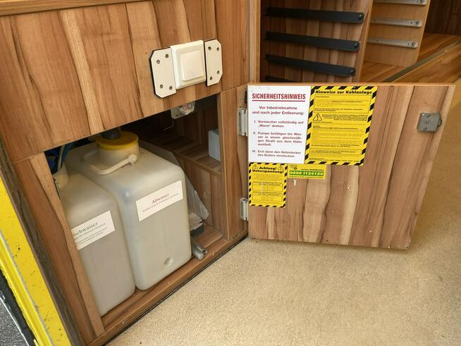 Renault Master Autosklep pieczyw Sklep Gastronomiczny Food Truck Foodtruck Borco 2016