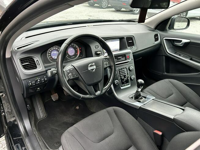 Volvo V60 Klimatyzacja, Nawigacja, Tempomat,Szyberdach,Ostrzeżenie Przed Kolizją