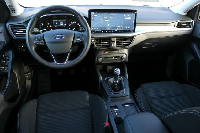 Ford Focus Titanium SalonPL FV23% 125KM Navi LED Tempomat Asystent Pasa Gwarancja
