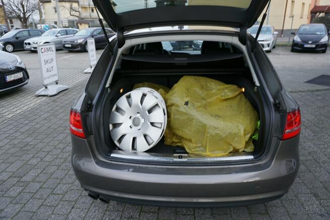 Audi A4 zarejestrowany, ubezpieczony, serwisowany w ASO