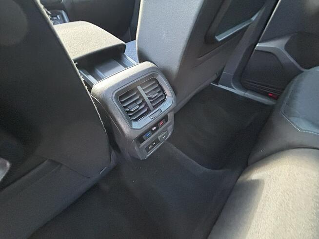 Volkswagen Tiguan IQ DRIVE 1.5 benzyna bezwypadkowy