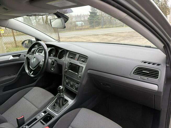 Volkswagen Golf Bezawaryjne serwis ASO 76 tyś. kilometrów