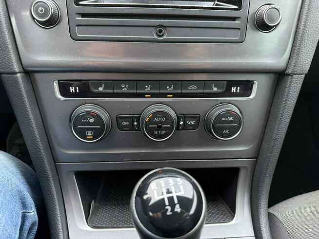 Volkswagen Golf Bezawaryjne serwis ASO 76 tyś. kilometrów