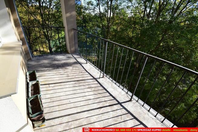 Mieszkanie 3 pokoje z pięknym balkonem, d. zieleni
