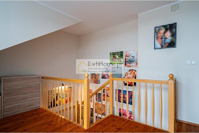 Reda, dwupoziomowe mieszkanie z tarasem i balkonem