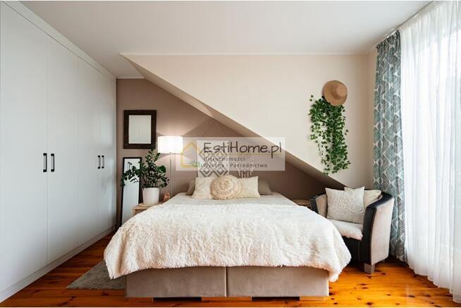 Reda, dwupoziomowe mieszkanie z tarasem i balkonem