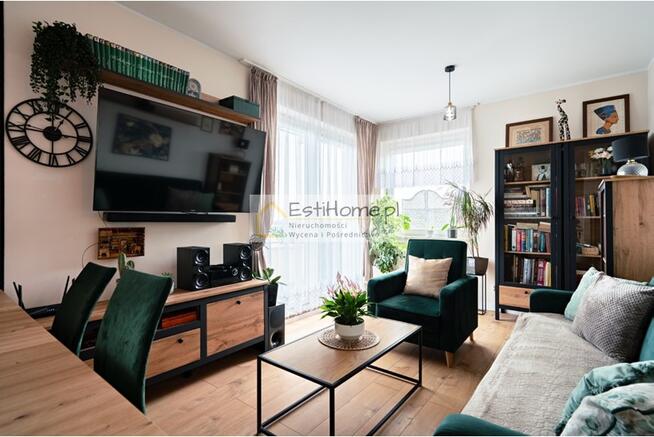 Reda, dwupoziomowe mieszkanie z tarasem i balkonem