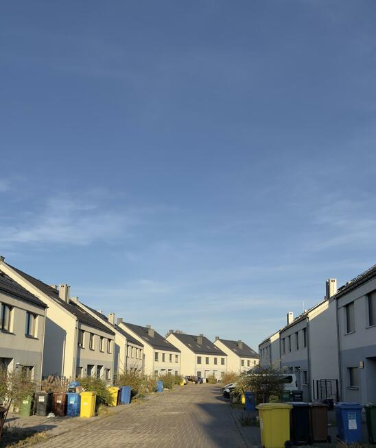 Dom Domasław gm. Kobierzyce, Cynamonowa