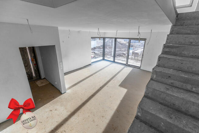 Dom Lublin Szerokie, Ustronna