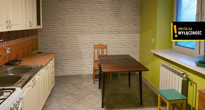 Dom Ostrowiec Świętokrzyski, Wiejska