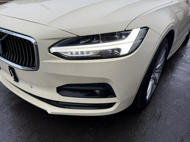 Volvo V90 2.0-198KM Bogate wyposażenie Okleina- kolor czarny